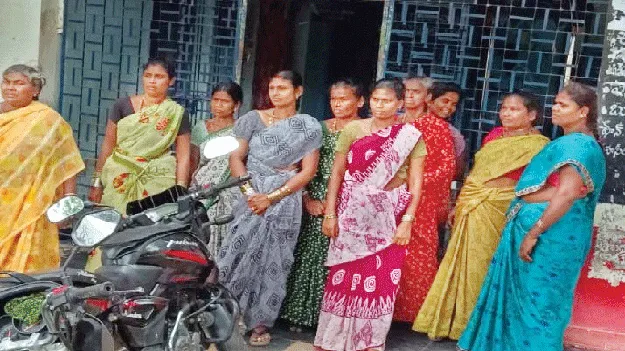 పది రోజులకోసారి తాగునీరు