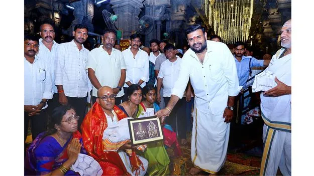 శ్రీకాళహస్తీశ్వరాలయంలో ఏఐ టెక్నాలజీ ప్రవేశ పెట్టండి 