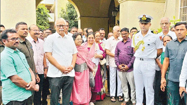  రాజ్‌భవన్‌కు రాజు వెడలే..