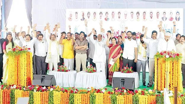 ఉప్పొంగిన గోదారి