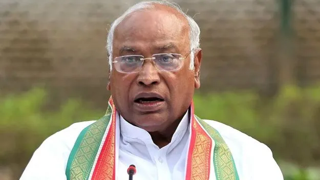 Congress: క్యాబినెట్‌లో చోటు కల్పించండి!