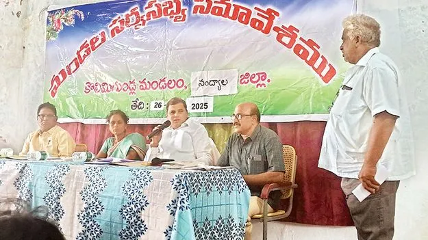 ఉపాఽధి అవినీతిపై డిప్యూటీ సీఎంకు నివేదిస్తా 