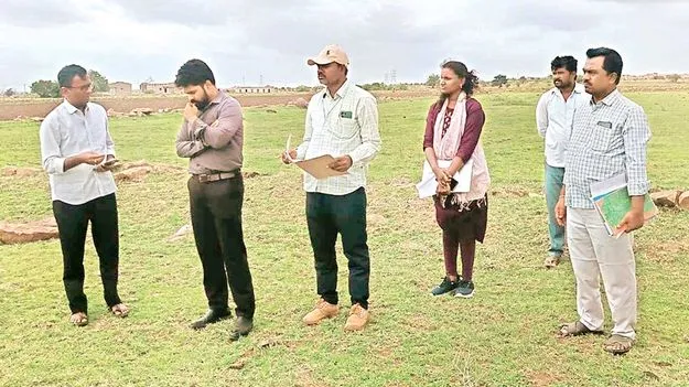 భూముల పరిశీలన 