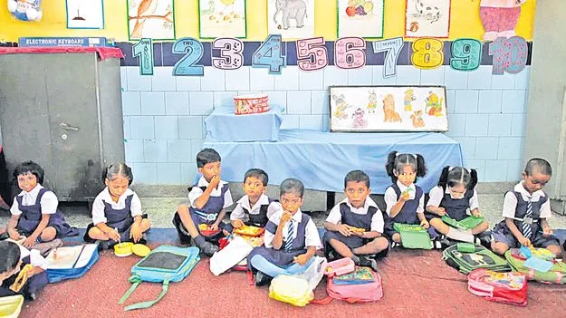 Education Reform: సర్కారీ ప్రీస్కూల్స్ సిద్ధం