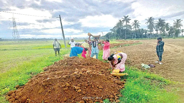 ఎవరో వస్తారని ఎదురు చూడకుండా..