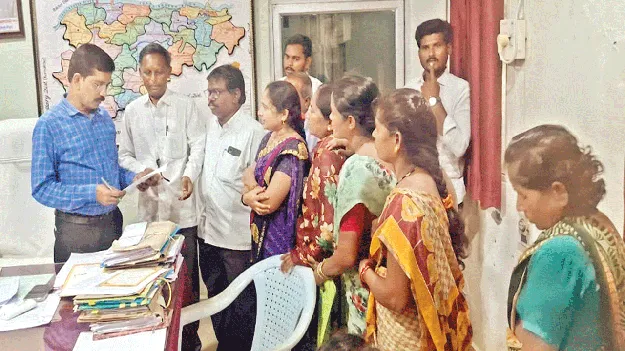 ప్రాథమిక పాఠశాలను కొనసాగించాలి 