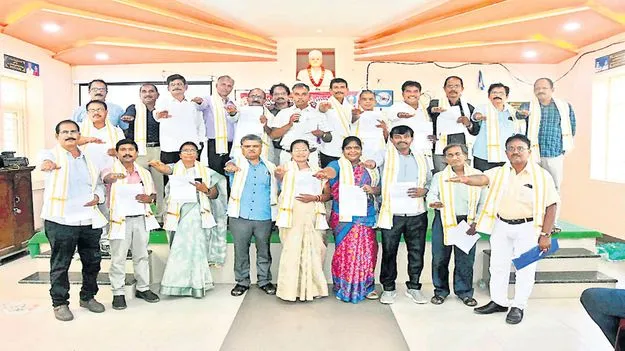 హెచ్‌ఎంల జిల్లా సంఘం నూతన కార్యవర్గం