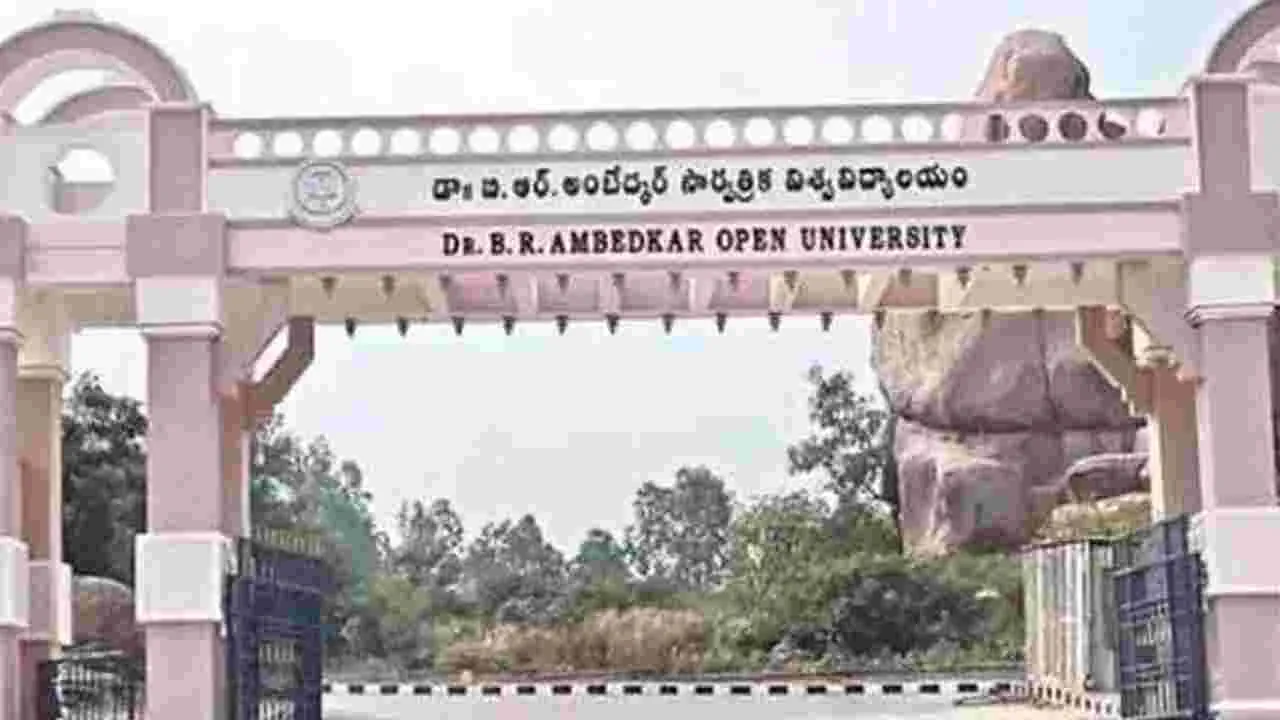 Hyderabad: అంబేడ్కర్‌ ఓపెన్‌ యూనివర్సిటీలో ప్రవేశాలు 