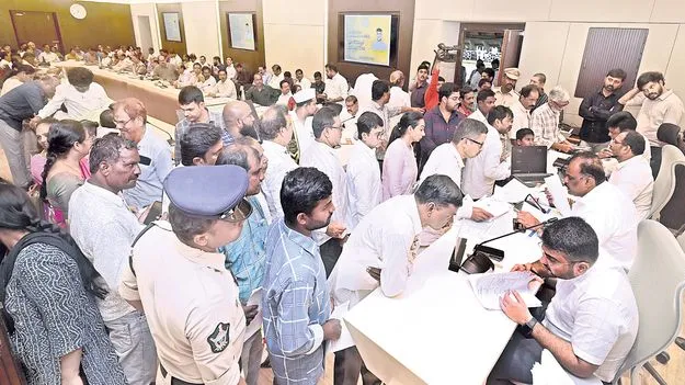 విశాఖలో ఫిర్యాదుల పరిష్కారం భేష్‌