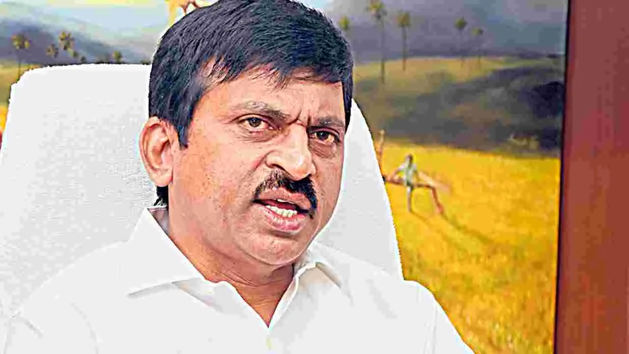 Ponguleti: సంపన్నుల చేతుల్లో అసైన్డ్‌ భూములుంటే స్వాధీనమే