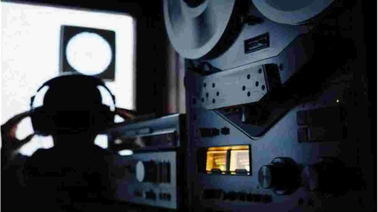 Phone Tapping: ఫోన్‌ ట్యాపింగ్‌ కేసులో విచారణకు రండి 