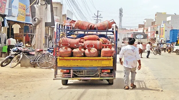 వినియోగదారులపై బండ