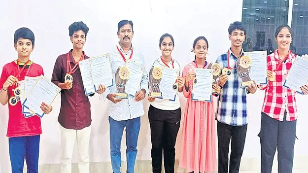 రాష్ట్ర స్థాయి యోగా పోటీలకు ఎంపిక