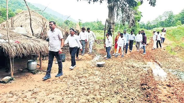 తీరిన గిరిజన విద్యార్థుల కష్టాలు