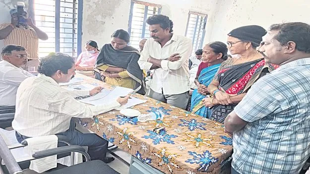 సమస్యల పరిష్కారానికే పీజీఆర్‌ఎస్‌