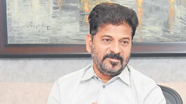CM Revanth Reddy: ఆర్ఆర్ఆర్పై ముఖ్యమంత్రి సమీక్ష
