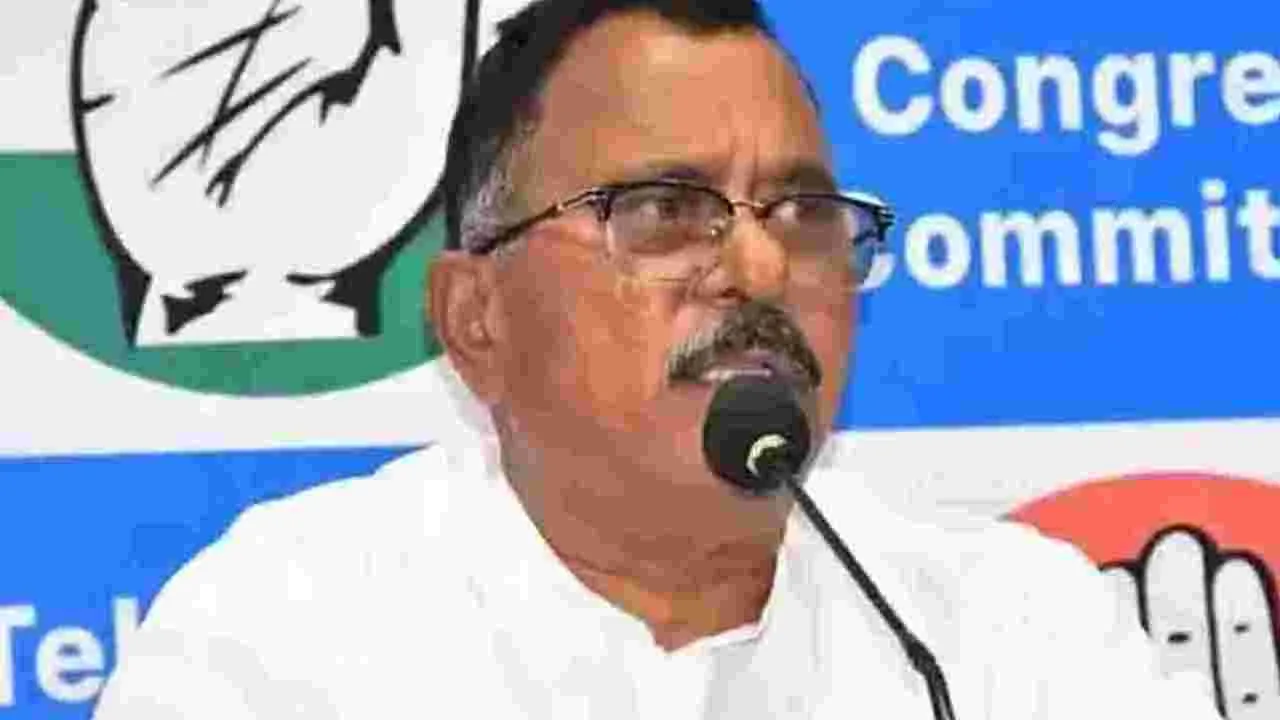 కవిత వల్లే బీఆర్‌ఎస్‌, ఆప్‌ ఖతం: మల్లు రవి