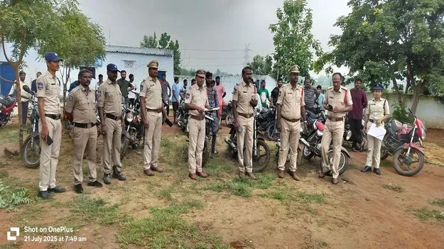 చట్ట వ్యతిరేక కార్యకలాపాలకు పాల్పడితే చర్యలు 