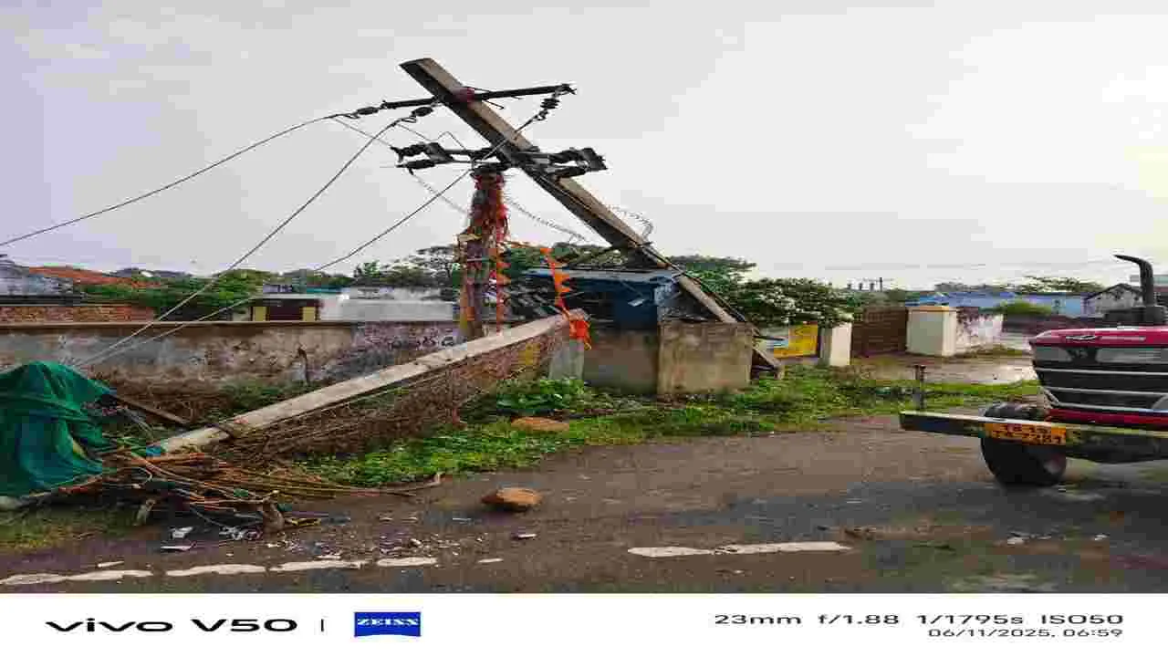 జిల్లాలో గాలివాన బీభత్సం