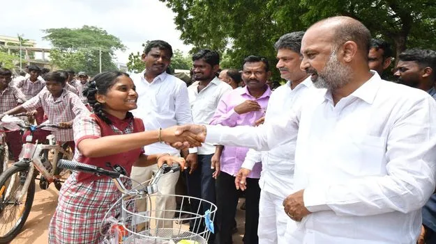  Karimnagar:  42శాతం రిజర్వేషన్లు బీసీలకే ఇవ్వాలి
