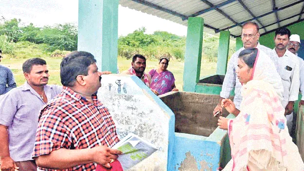 నిరుపయోగంగా డంపింగ్‌ యార్డు