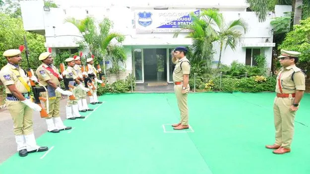  రామడుగు పోలీస్‌ స్టేషన్‌ తనిఖీ