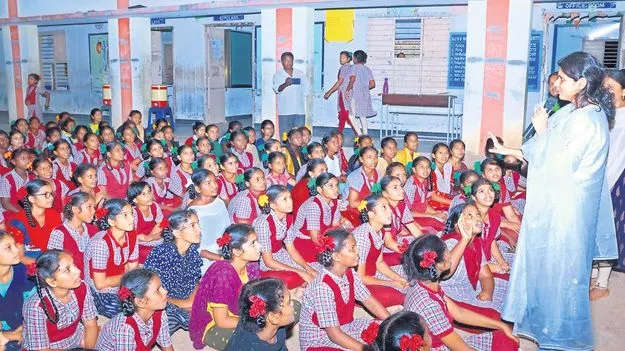 ప్రతిభ కనబరిస్తే విమాన ప్రయాణం 