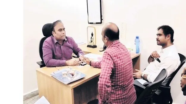 ఆరోగ్యశ్రీ సేవల్లో చేతివాటం