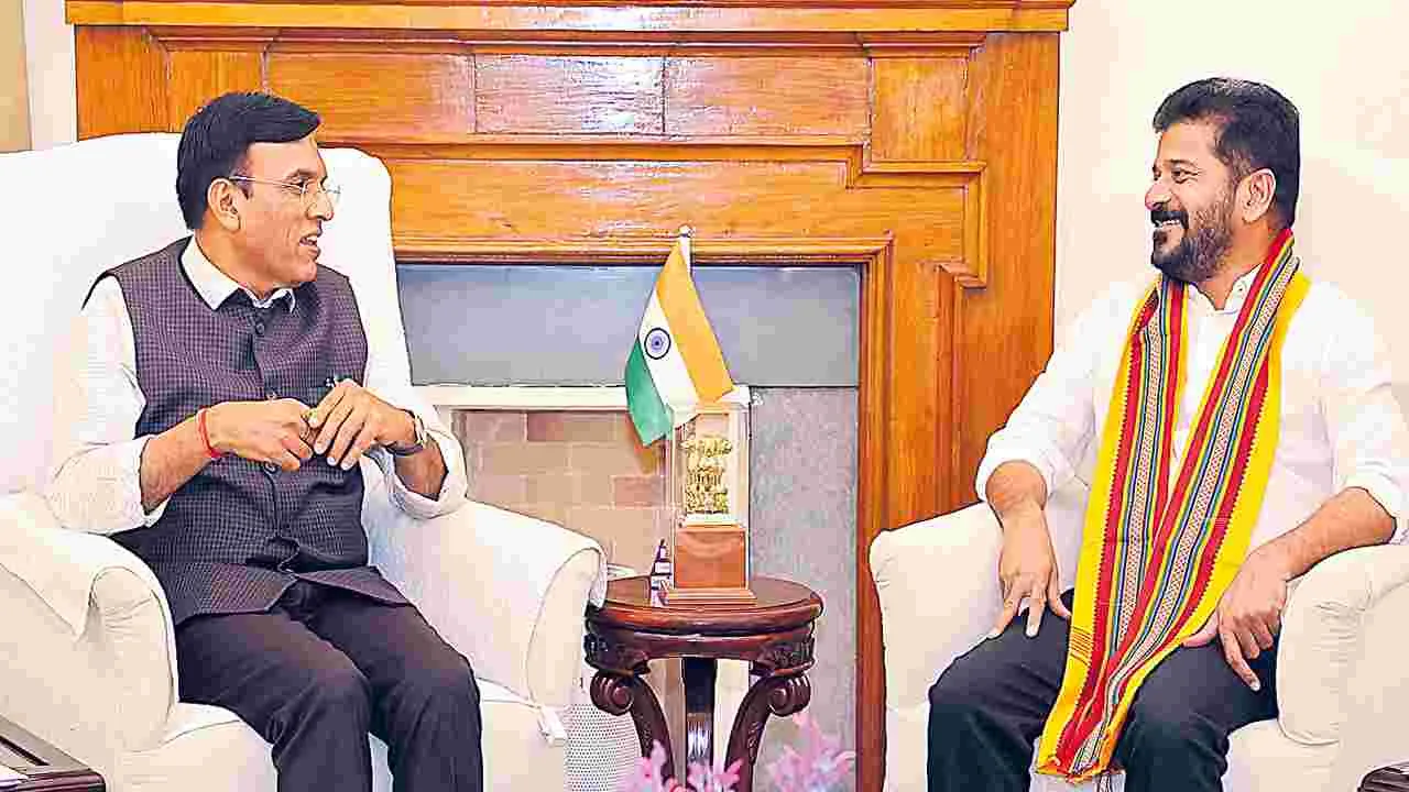 CM Revanth Reddy: క్రీడా  వర్సిటీకి సహకరించండి