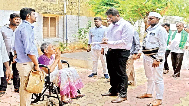 సమస్యలను సత్వరమే పరిష్కరించండి