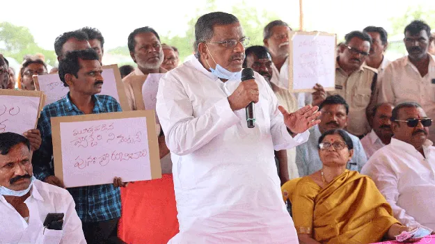 కార్మికులకు అండగా ఉంటా: ఎమ్మెల్యే కోట్ల