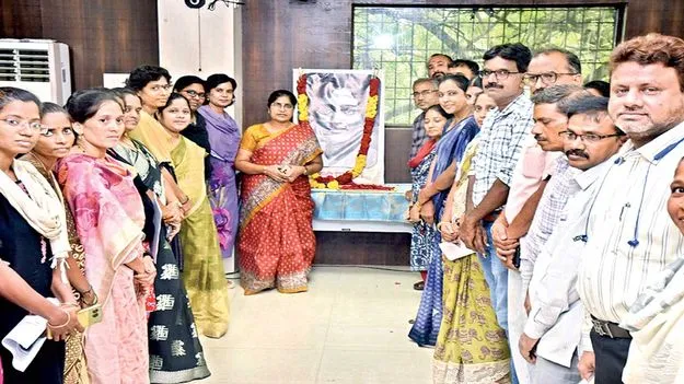 దేశ సంస్కృతికి పాటుపడిన వ్యక్తి బళ్లారి రాఘవ