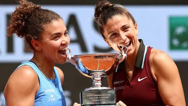 ఎర్రాని జోడీకి డబుల్స్‌ టైటిల్‌