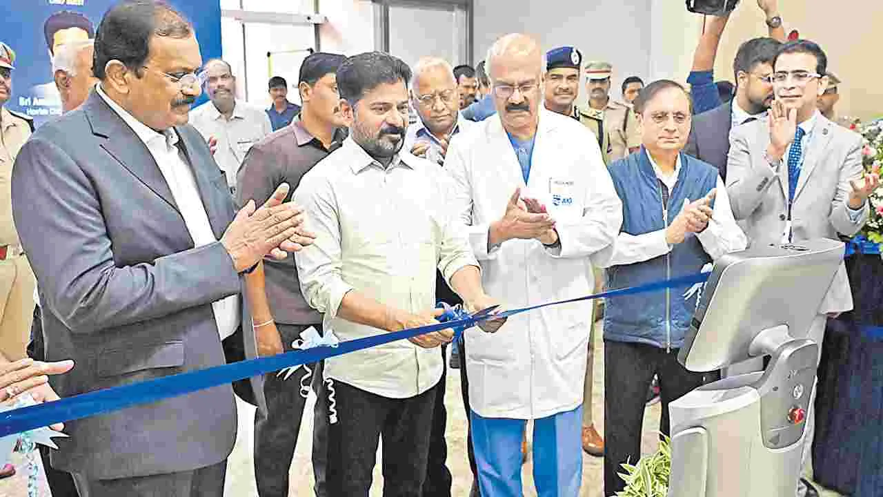 CM Revanth Reddy: ఏటా నెల రోజులు  ప్రభుత్వ ఆస్పత్రిలో పనిచేయండి