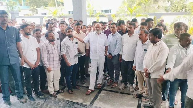  ఉచిత విద్య, వైద్యం అదించడమే లక్ష్యం