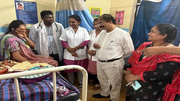 వైద్య సిబ్బంది సమయ పాలన పాటించాలి