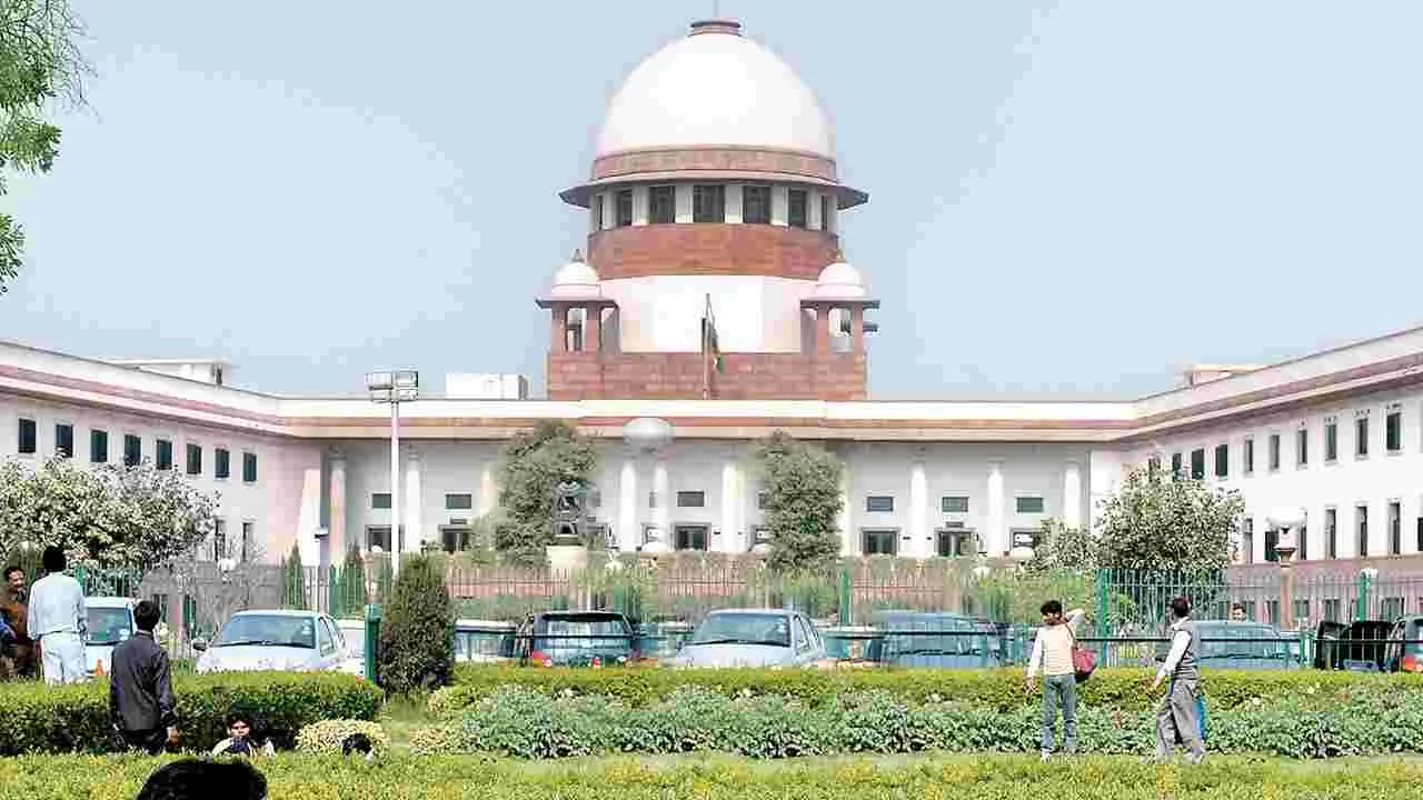 CM Revanth Reddy Land Dispute: భూ వివాదం కేసు..  సీఎం రేవంత్‌కు సుప్రీంలో ఊరట