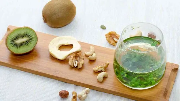 పడుకునే ముందు ఇవి తింటే