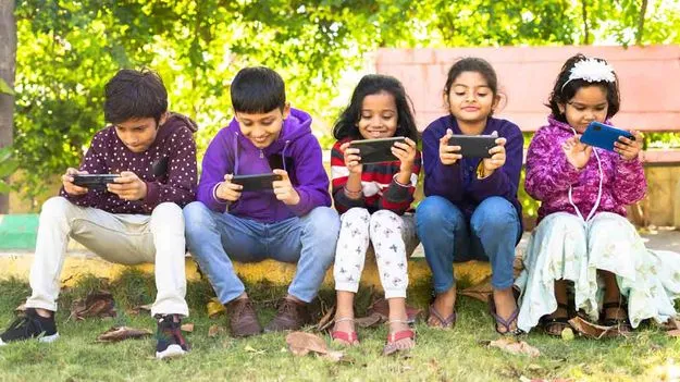 స్క్రీన్ టైమ్‌ తగ్గించుకుందామిలా