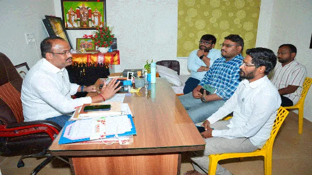 మండిపల్లి లక్ష్మీప్రసాద్రెడ్డిని కలిసిన నూతన తహసీల్దార్లు