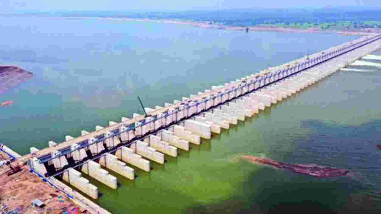 Kaleshwaram Project: సంజాయిషీకి గడువు కోరిన కాళేశ్వరం ఇంజనీర్లు