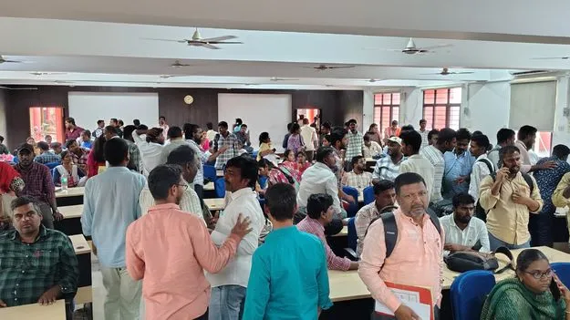  సర్వేయర్ల బదిలీల కౌన్సెలింగ్‌లో గందరగోళం