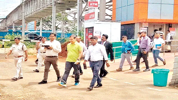 అభివృద్ధి పనులు వేగవంతం చేయండి
