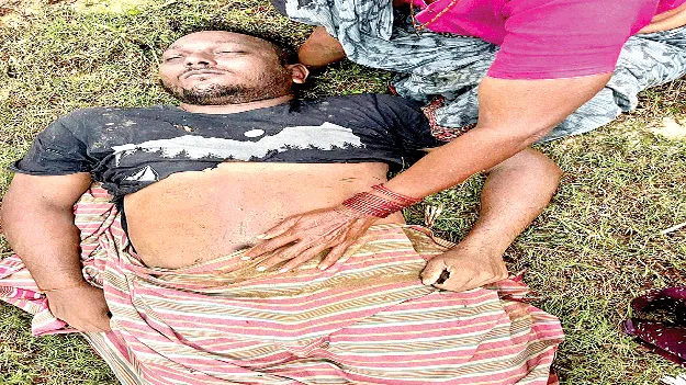 పిడుగు పాటుకు యువకుడి మృతి 