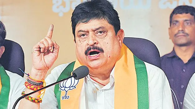 N Ramchander Rao: పొన్నం లేదా మహేశ్‌గౌడ్‌ను సీఎం చేయాలి!