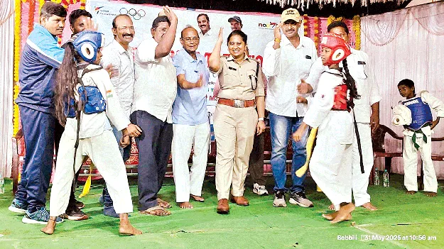 ఉత్సాహంగా జిల్లా స్థాయి తైక్వాండో పోటీలు 