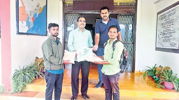 నూతన వరి వంగడాల ప్రయోగాత్మక సాగు