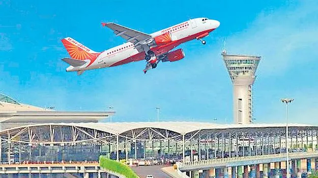Hyderabad Airport: హైదరాబాద్‌ ఎయిర్‌ పోర్టు రికార్డు