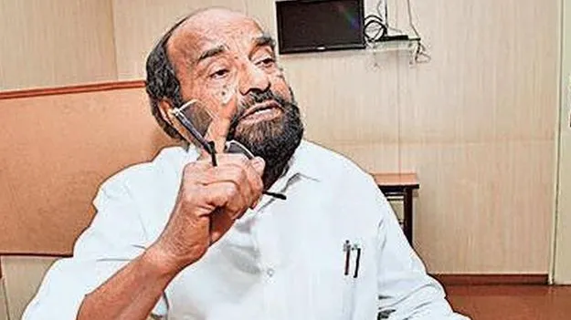 BJP: బీసీలకు 42% రిజర్వేషన్‌ కల్పించాల్సిందే