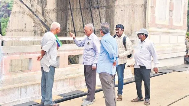 Srisailam Project: శ్రీశైలానికి ఐదేళ్లలో కొత్త గేట్లు పెట్టాలి!